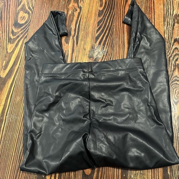 EXPRESS NWT Leather Legging - Picture 2 of 6